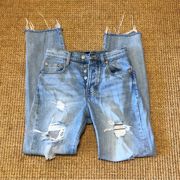 Lucky Brand Zoe High Rise Straight Leg Distressed Blue Jeans in Size 0/25 - Picture 5 of 8